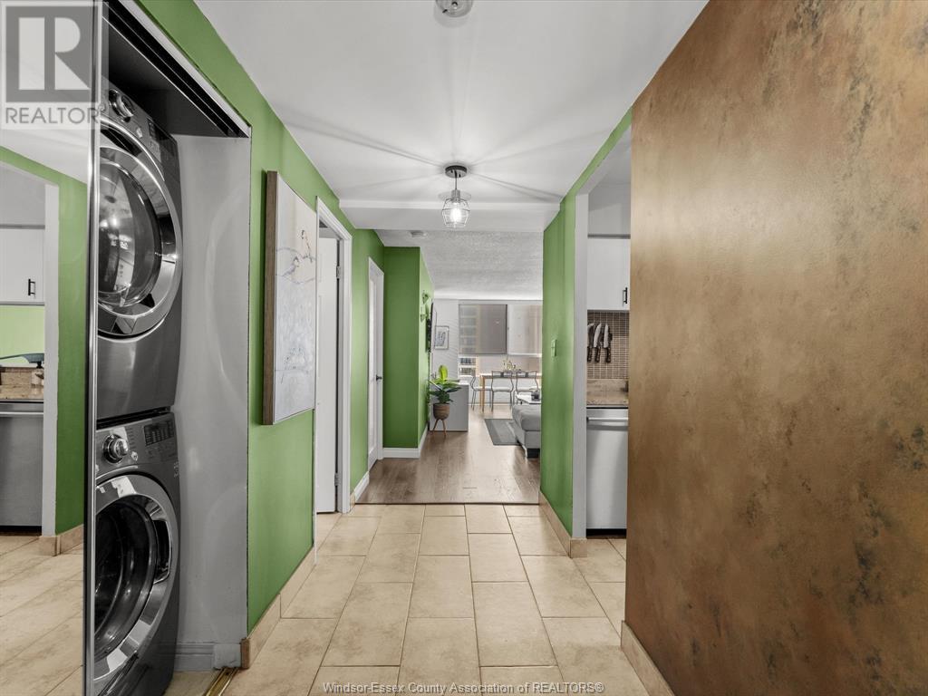 Property at 75 Riverside DRIVE East Unit# 1001 image 3