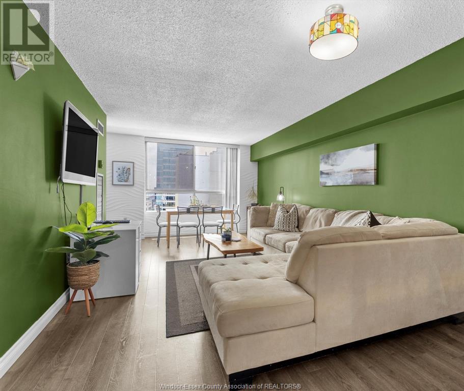 Property at 75 Riverside DRIVE East Unit# 1001 image 4