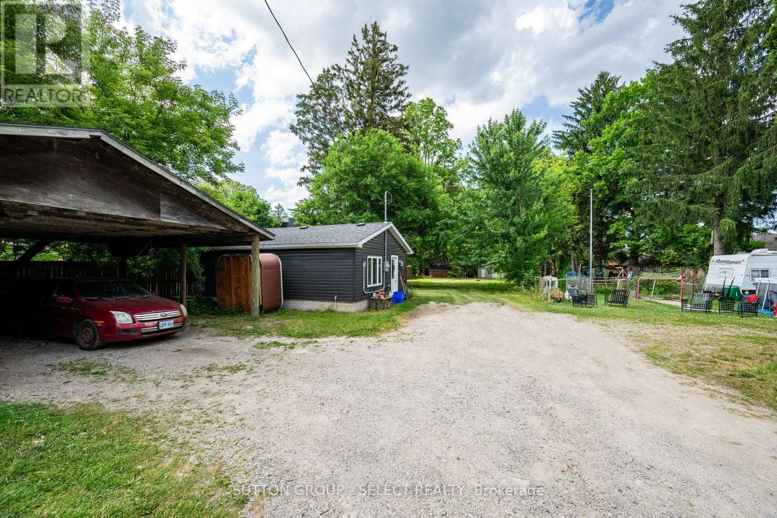 1100 Hamilton Road, London East, Ontario  N5W 1A6 - Photo 24 - X12255191