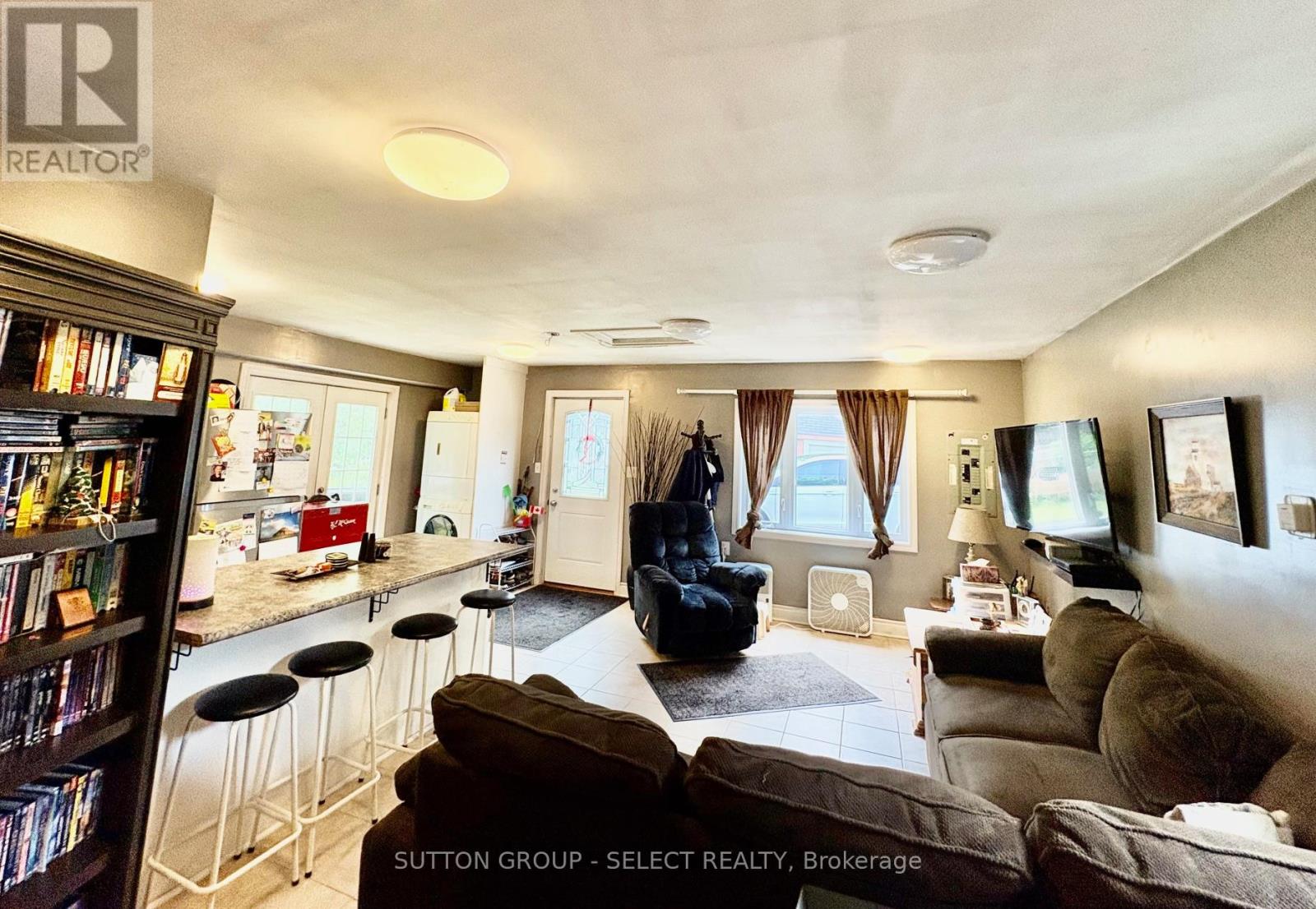1100 Hamilton Road, London East, Ontario  N5W 1A6 - Photo 40 - X12255191