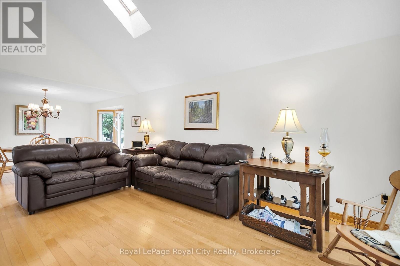 Property at 18 SMART STREET image 5
