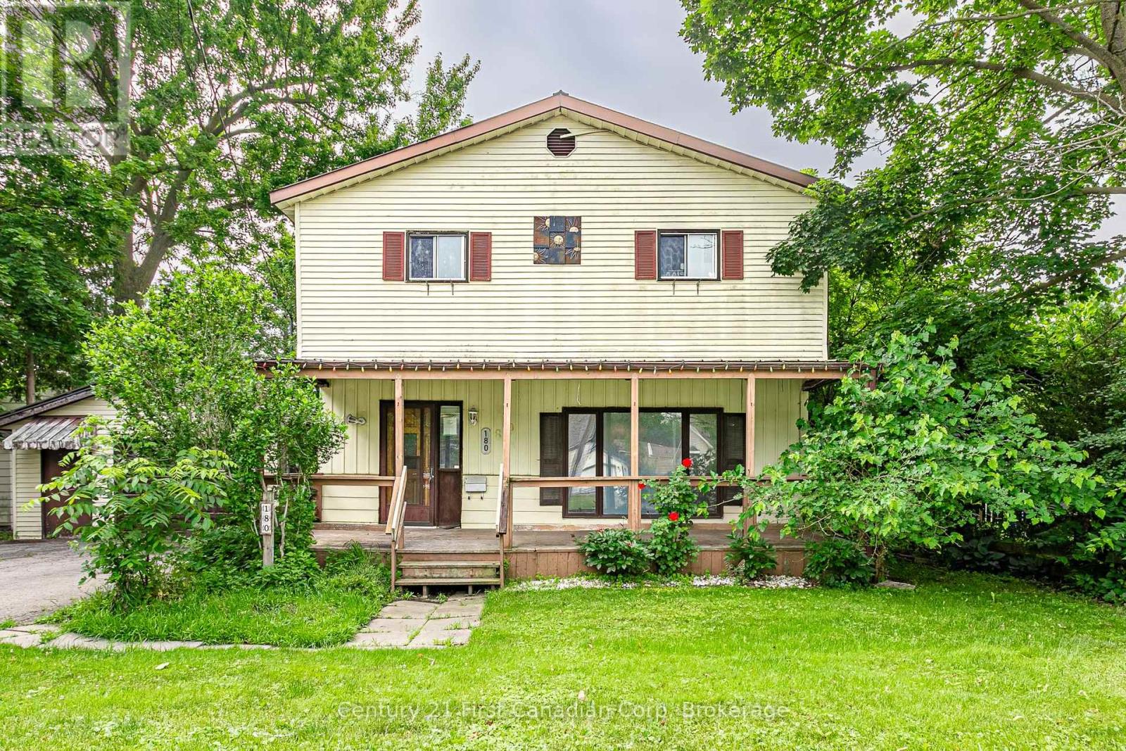 180 King Hiram Street, Ingersoll, Ontario  N5C 1L8 - Photo 2 - X12250818
