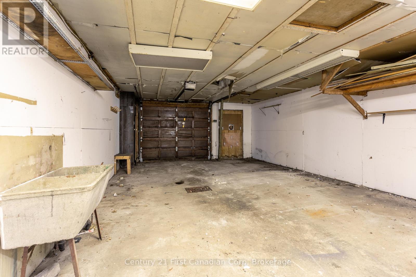 180 King Hiram Street, Ingersoll, Ontario  N5C 1L8 - Photo 27 - X12250818