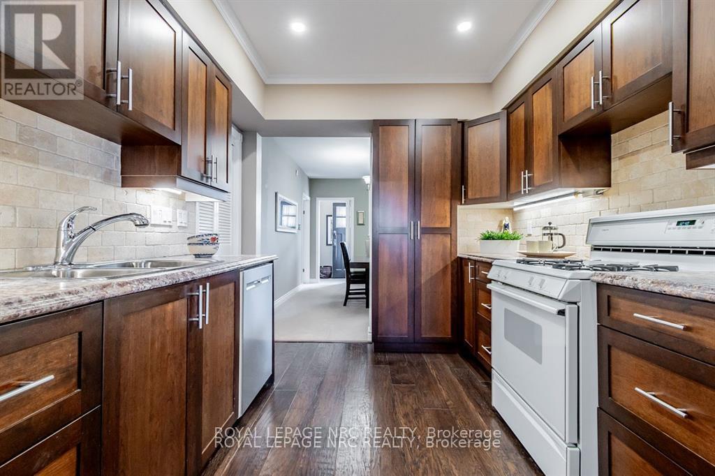 8 Macbeth Boulevard, St. Catharines, Ontario  L2T 2M2 - Photo 18 - X12254824