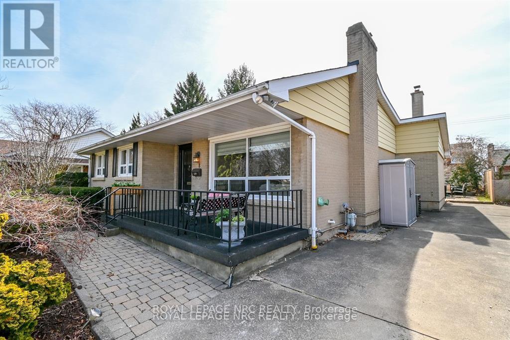 Property at 8 MACBETH BOULEVARD image 2