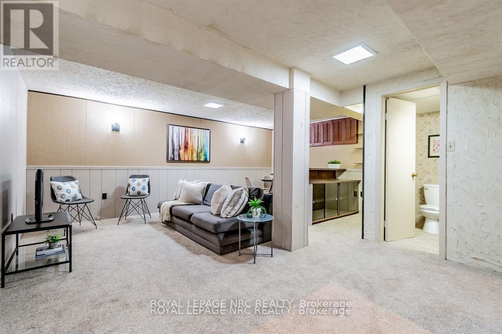 8 Macbeth Boulevard, St. Catharines, Ontario  L2T 2M2 - Photo 33 - X12254824