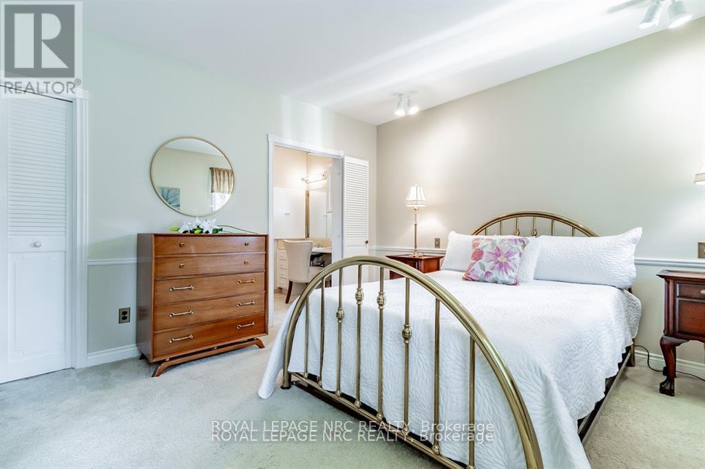 8 Macbeth Boulevard, St. Catharines, Ontario  L2T 2M2 - Photo 28 - X12254824