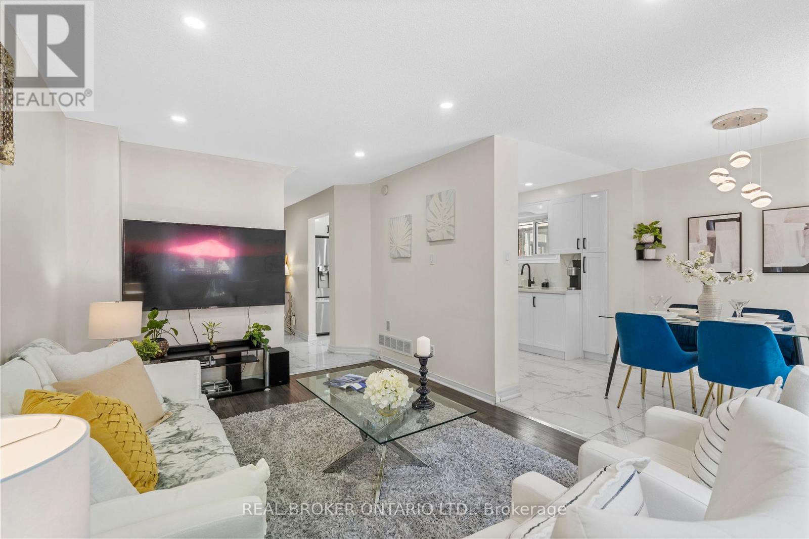 Property at 1434 ANTON SQUARE image 5