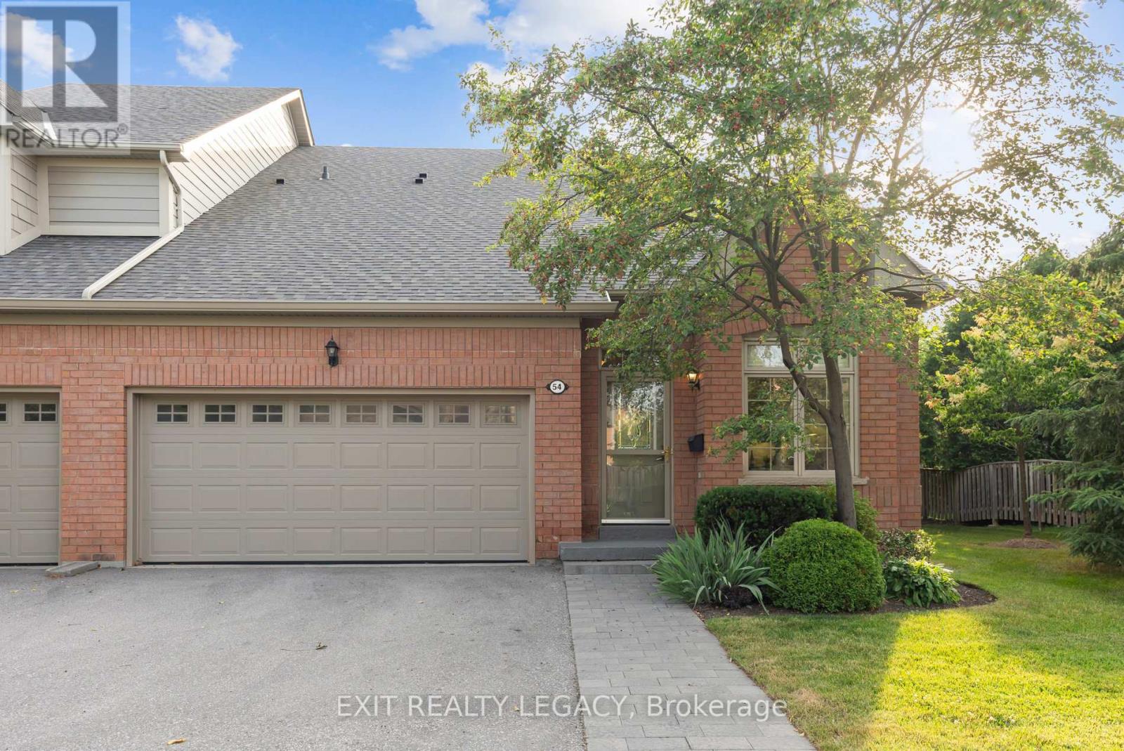 Property at 54 LOUISBOURG WAY W image 2
