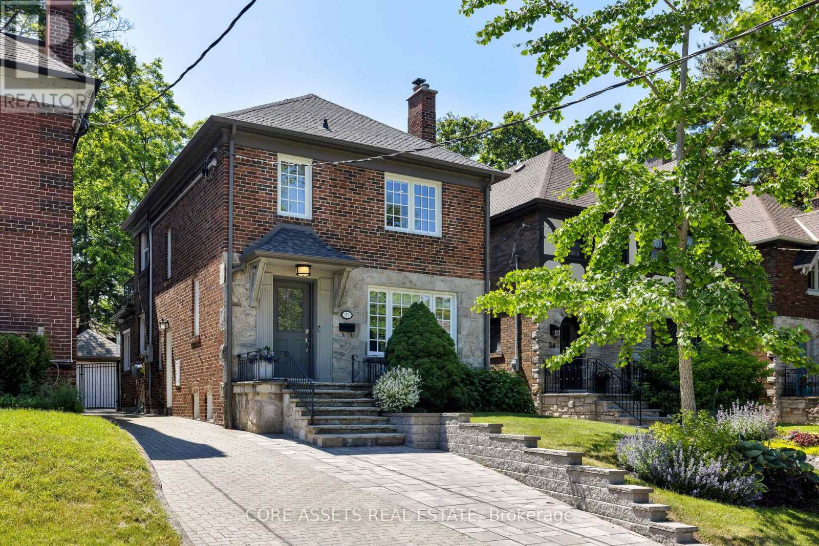 Property at 32 GRENVIEW BOULEVARD N image 1