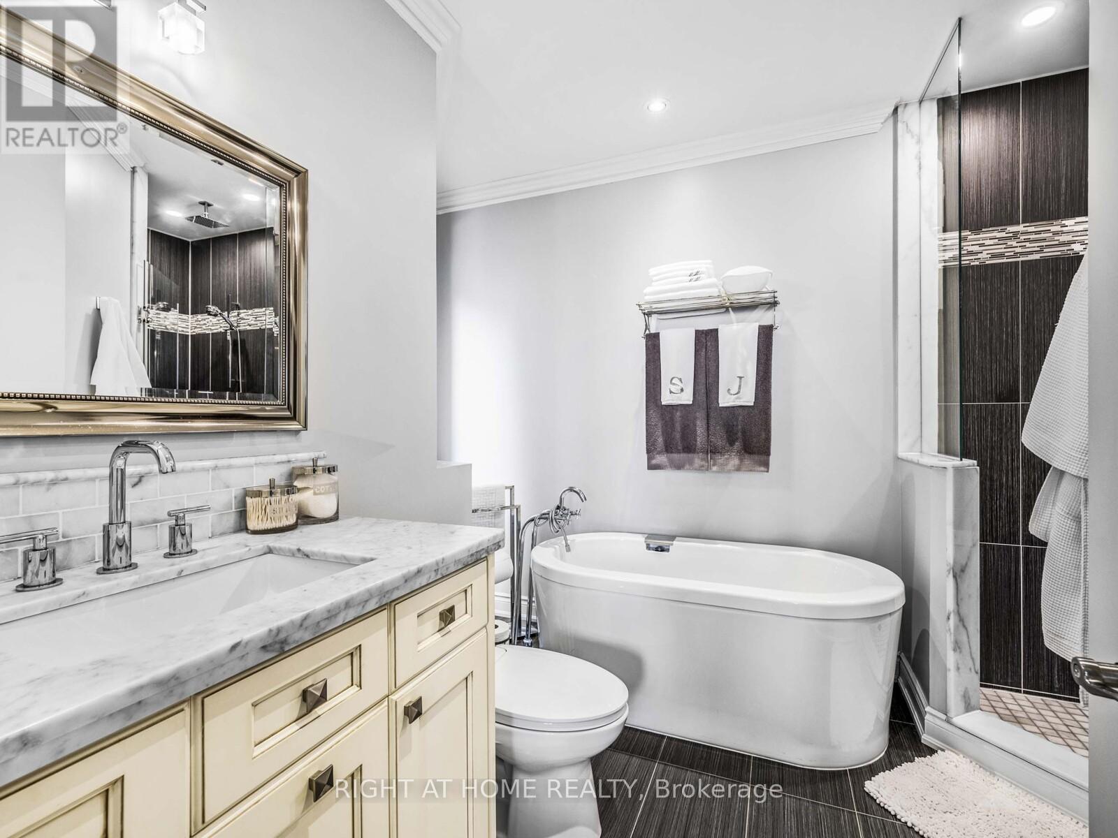 64 Brock Avenue, Toronto, Ontario  M6K 2L4 - Photo 17 - W12255236