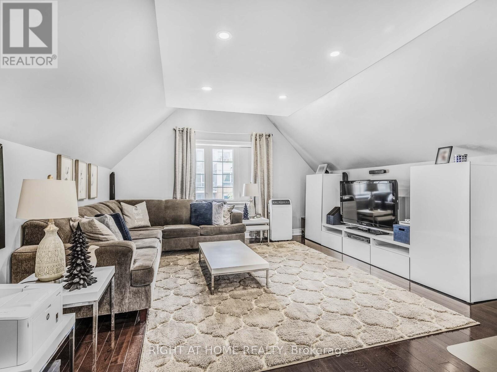 64 Brock Avenue, Toronto, Ontario  M6K 2L4 - Photo 26 - W12255236