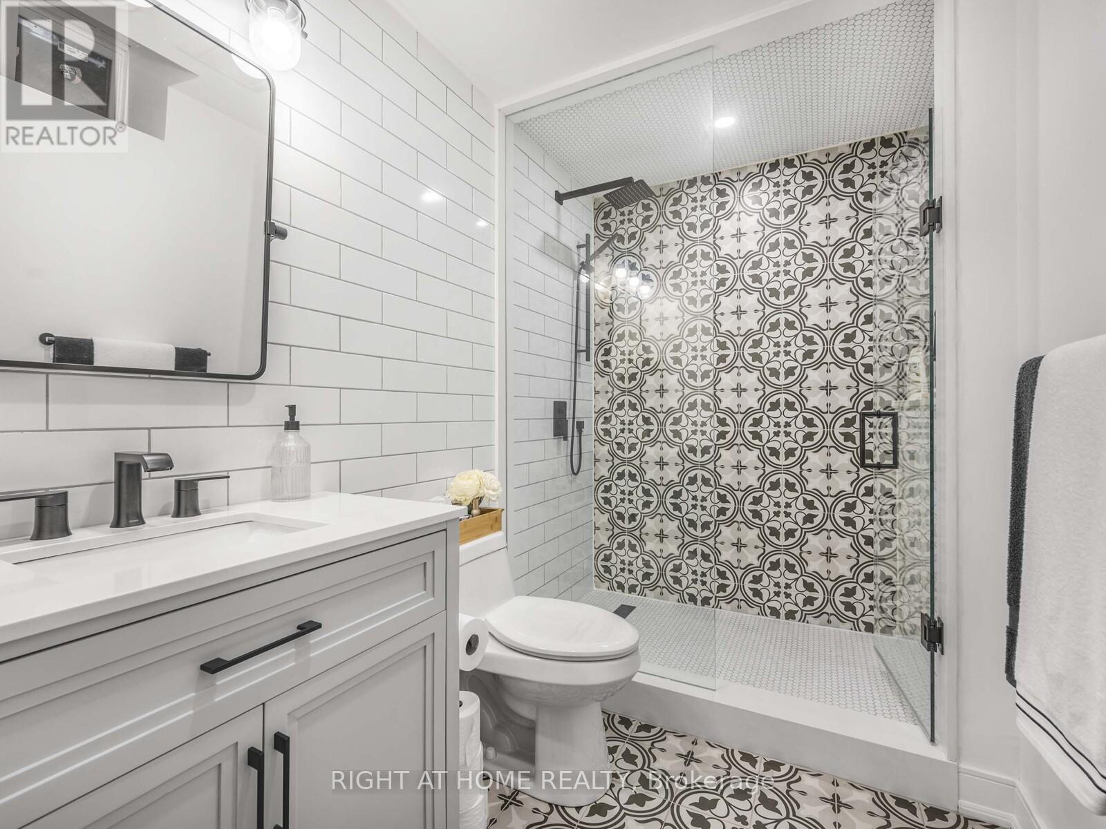 64 Brock Avenue, Toronto, Ontario  M6K 2L4 - Photo 35 - W12255236