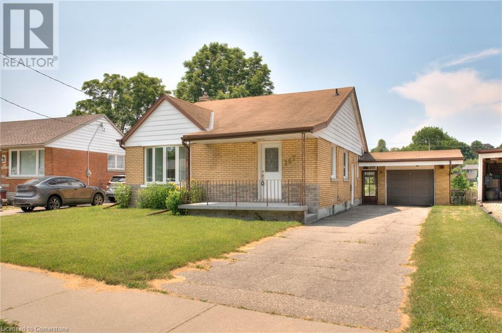Property at 147 CLARK Avenue image 4