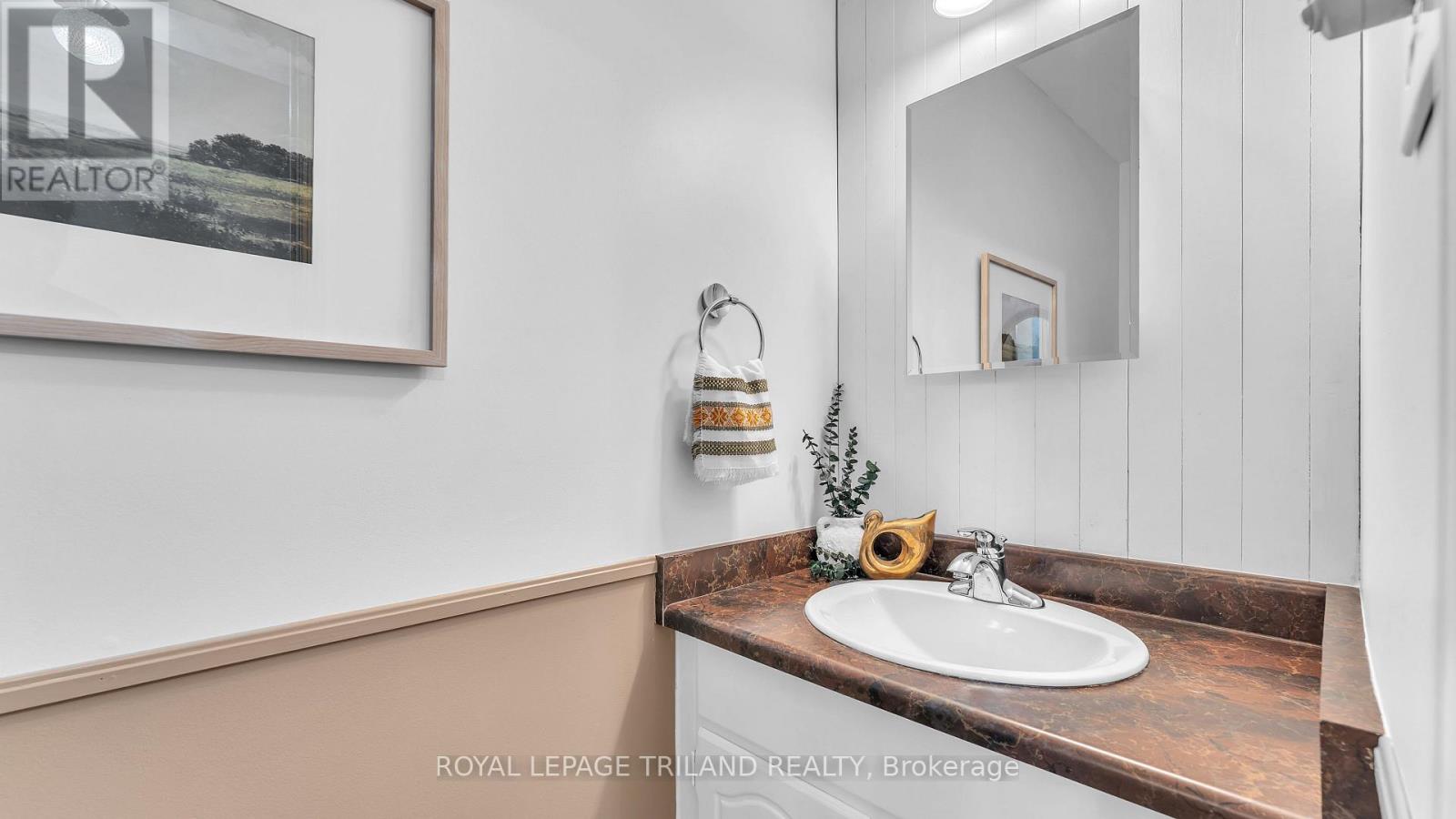 Property at 113 MONMORE ROAD image 4