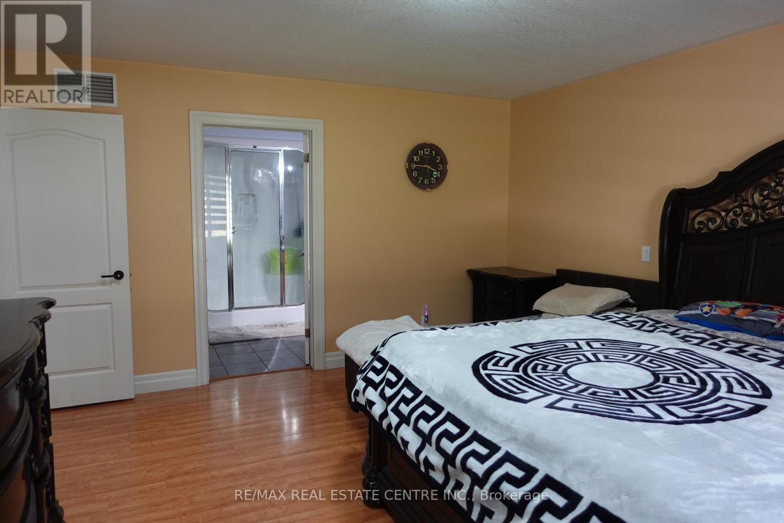 230 South Water Street, Wellington North, Ontario  N0G 2L3 - Photo 17 - X12255182