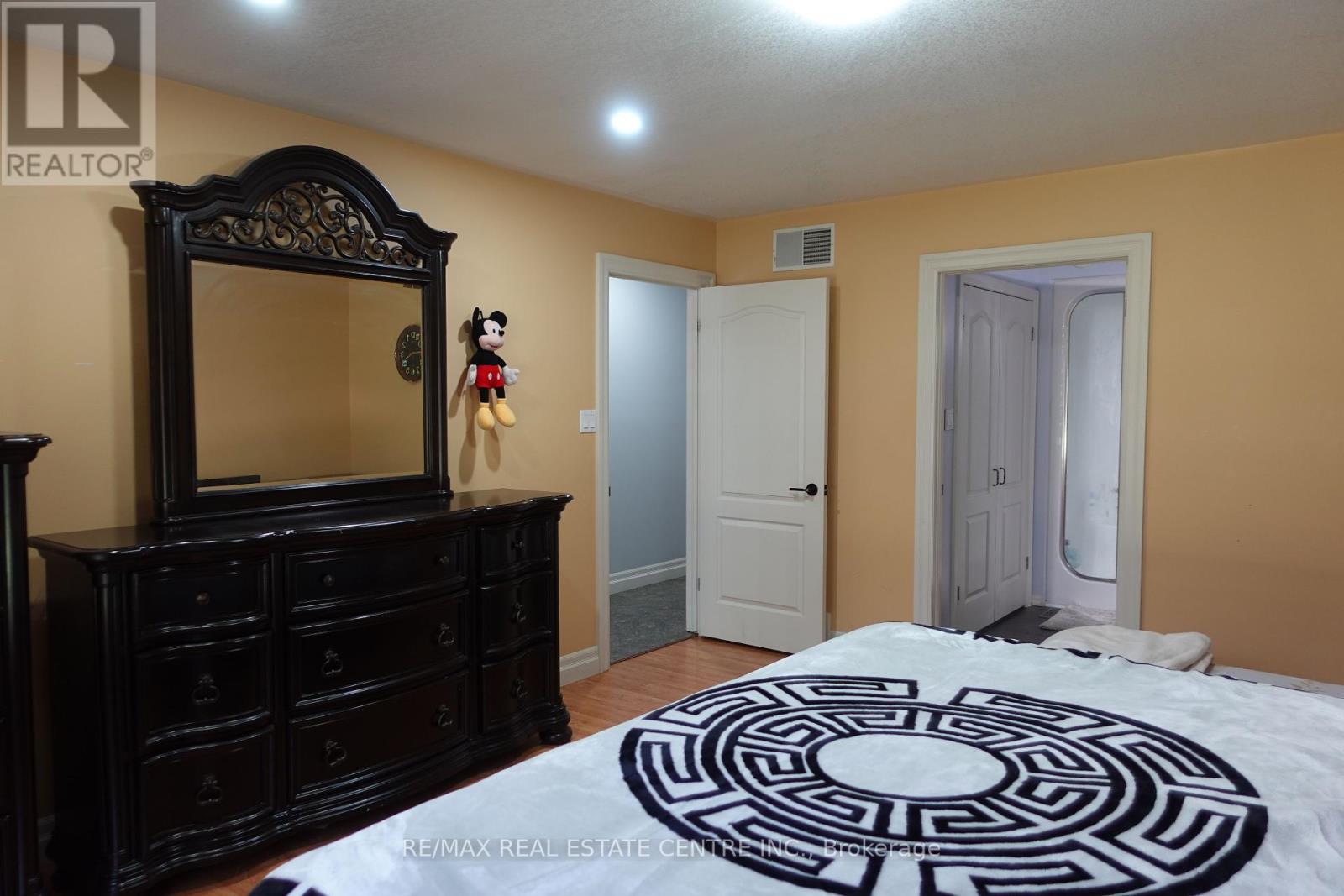 230 South Water Street, Wellington North, Ontario  N0G 2L3 - Photo 18 - X12255182
