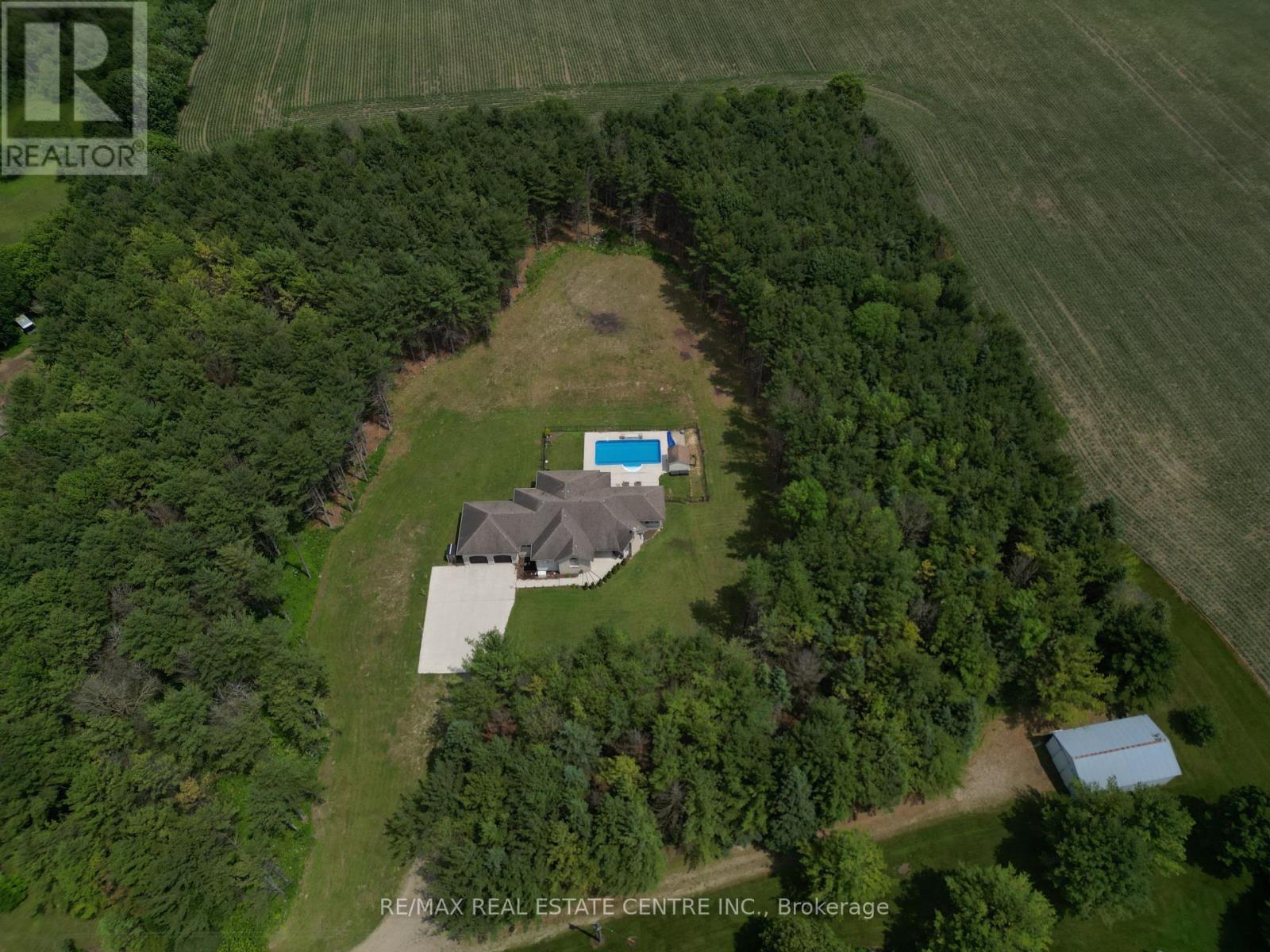 230 South Water Street, Wellington North, Ontario  N0G 2L3 - Photo 46 - X12255182