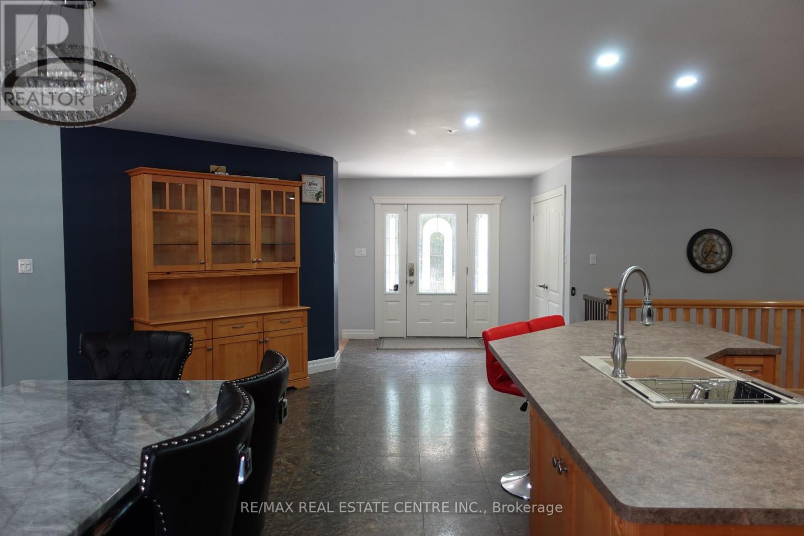 230 South Water Street, Wellington North, Ontario  N0G 2L3 - Photo 6 - X12255182
