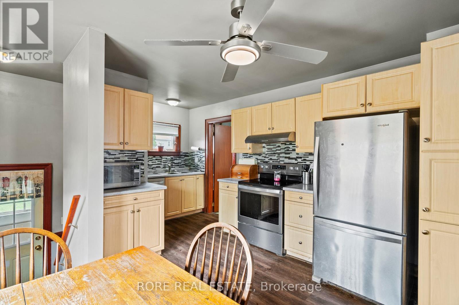59 Haig Street, St. Catharines, Ontario  L2R 6K7 - Photo 11 - X12255266