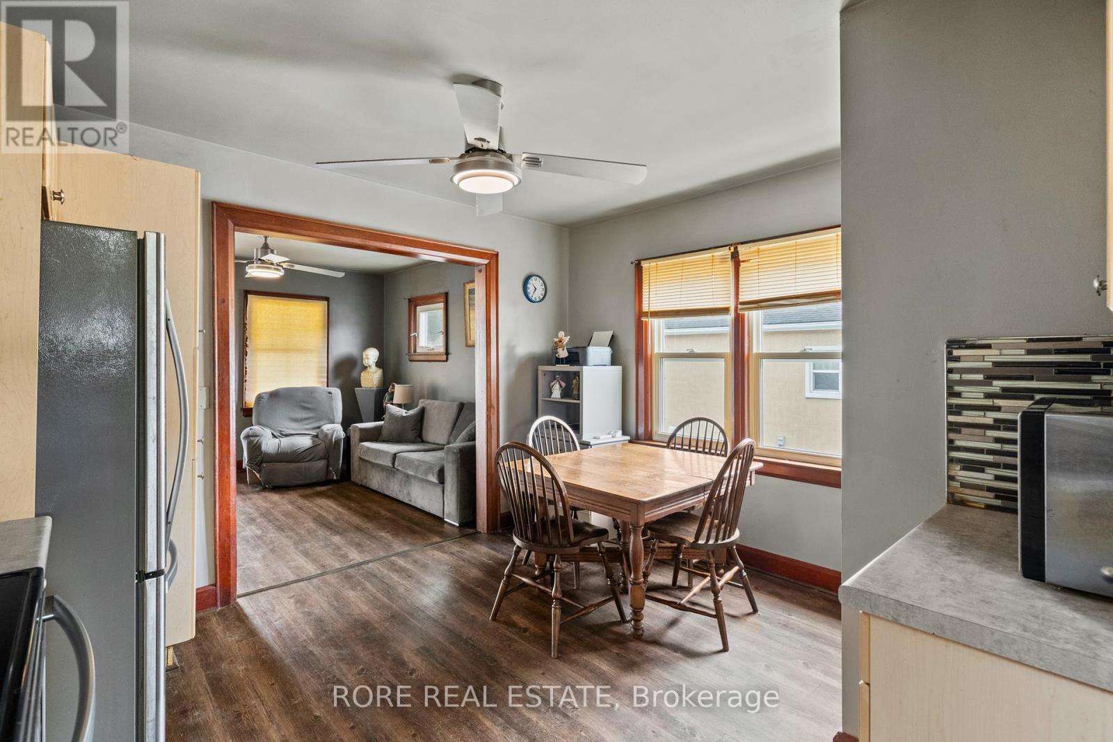 59 Haig Street, St. Catharines, Ontario  L2R 6K7 - Photo 9 - X12255266