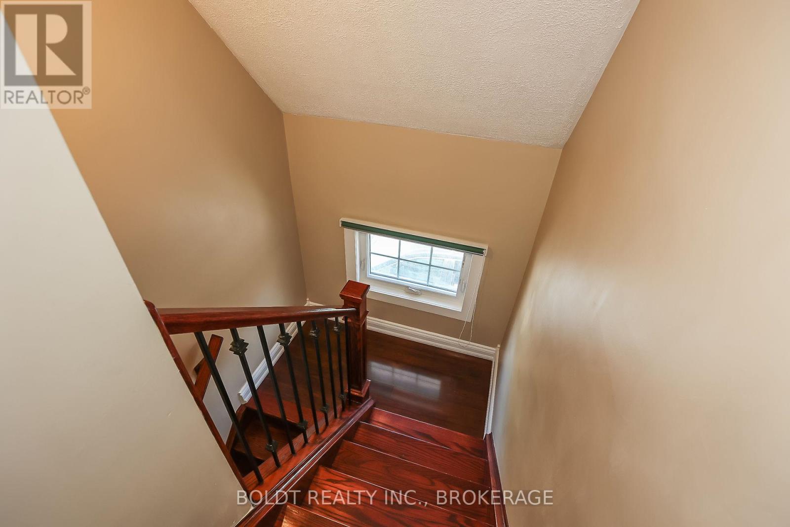 5060 Ontario Avenue, Niagara Falls, Ontario  L2E 3R9 - Photo 27 - X12255326