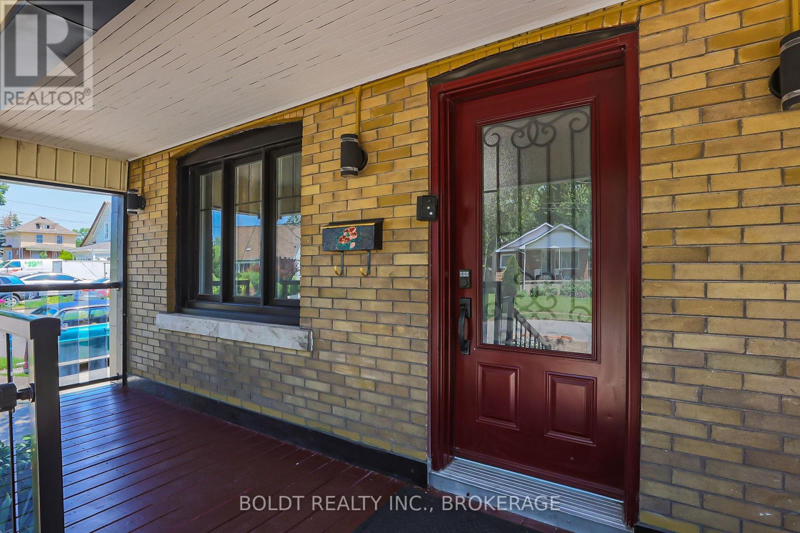 5060 Ontario Avenue, Niagara Falls, Ontario  L2E 3R9 - Photo 4 - X12255326