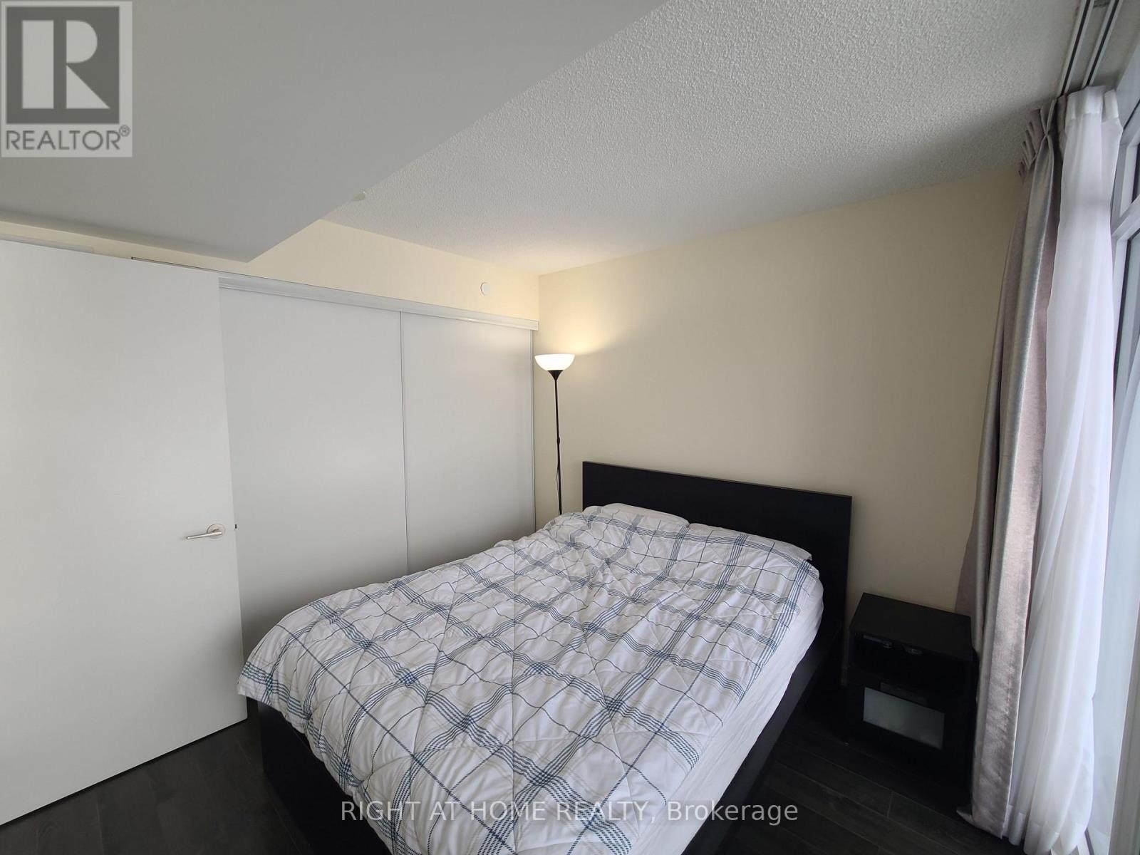 808 - 72 Esther Shiner Boulevard, Toronto (Bayview Village), Ontario  M2K 2X9 - Photo 12 - C12255323