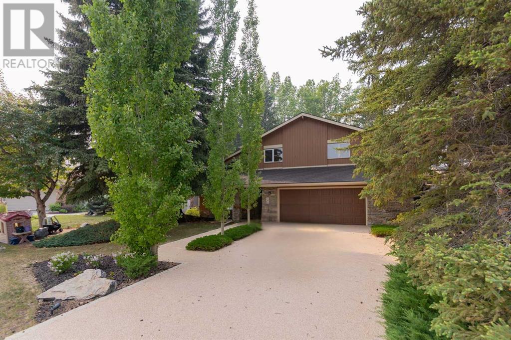 Property at 108 Varsity Estates Place NW image 1
