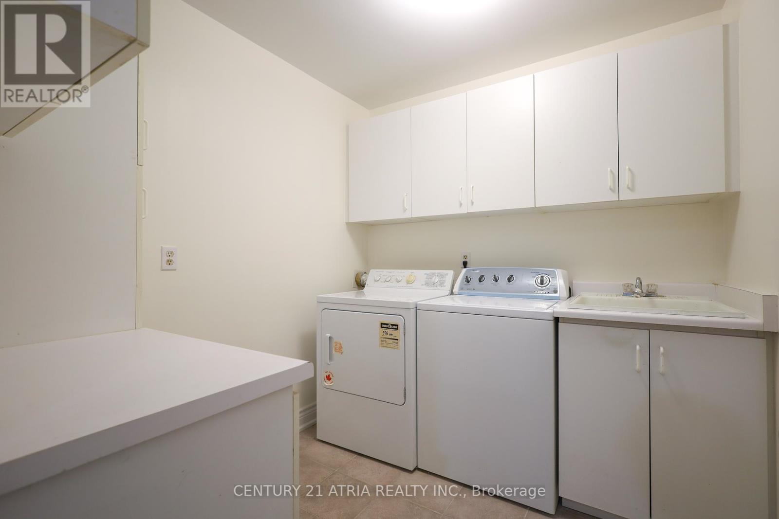 26 Royal Palm Drive, Vaughan, Ontario  L4J 5R3 - Photo 31 - N12255324
