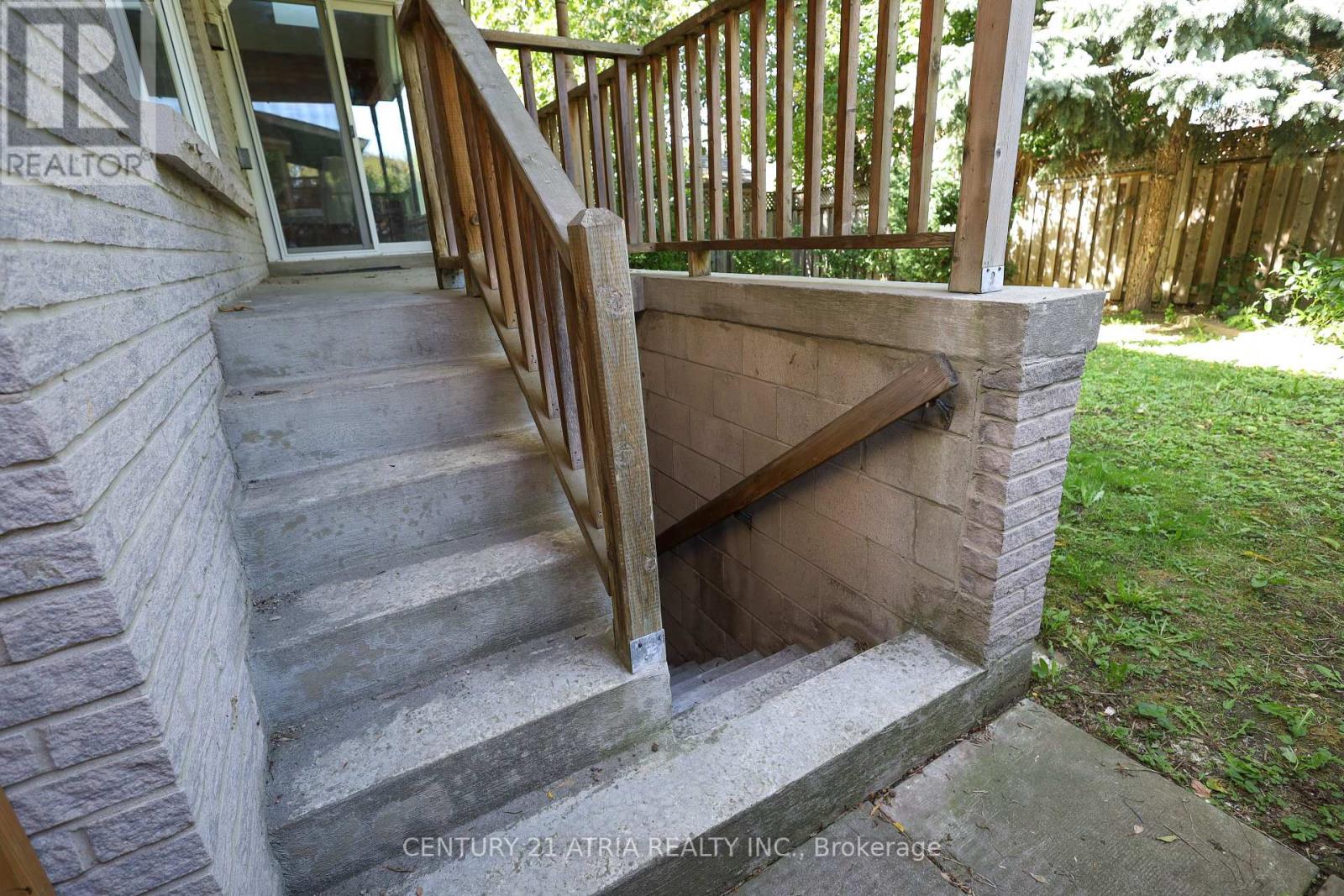 26 Royal Palm Drive, Vaughan, Ontario  L4J 5R3 - Photo 33 - N12255324