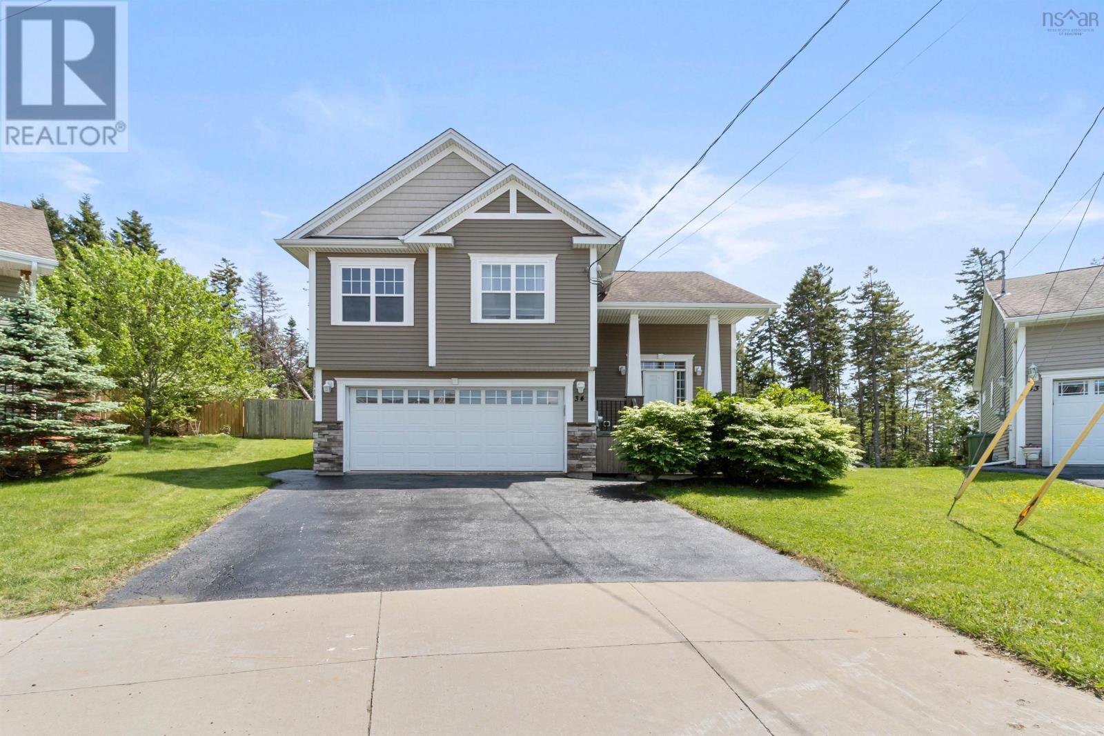 Property at 34 Barnsley Court image 1