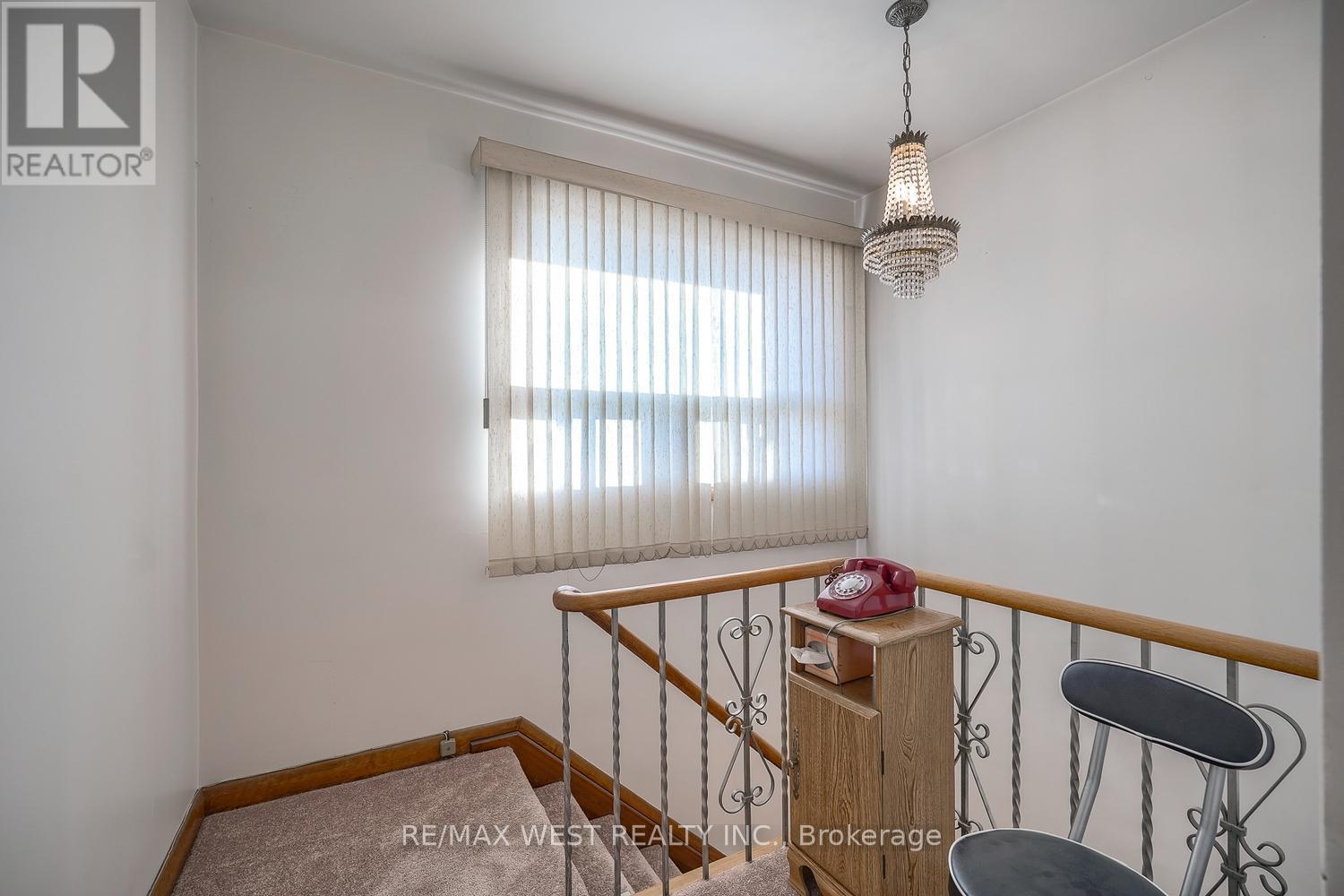 6 Dalrymple Drive, Toronto, Ontario  M6N 4S3 - Photo 18 - W12255314