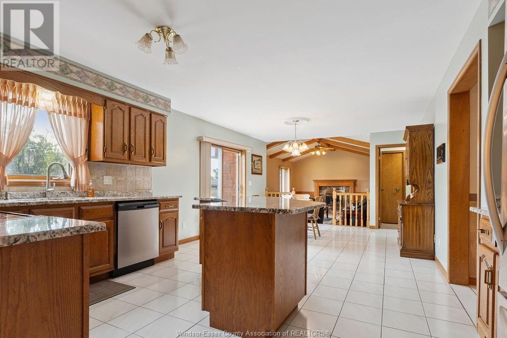 Property at 510 HARBOURNE CRESCENT image 5