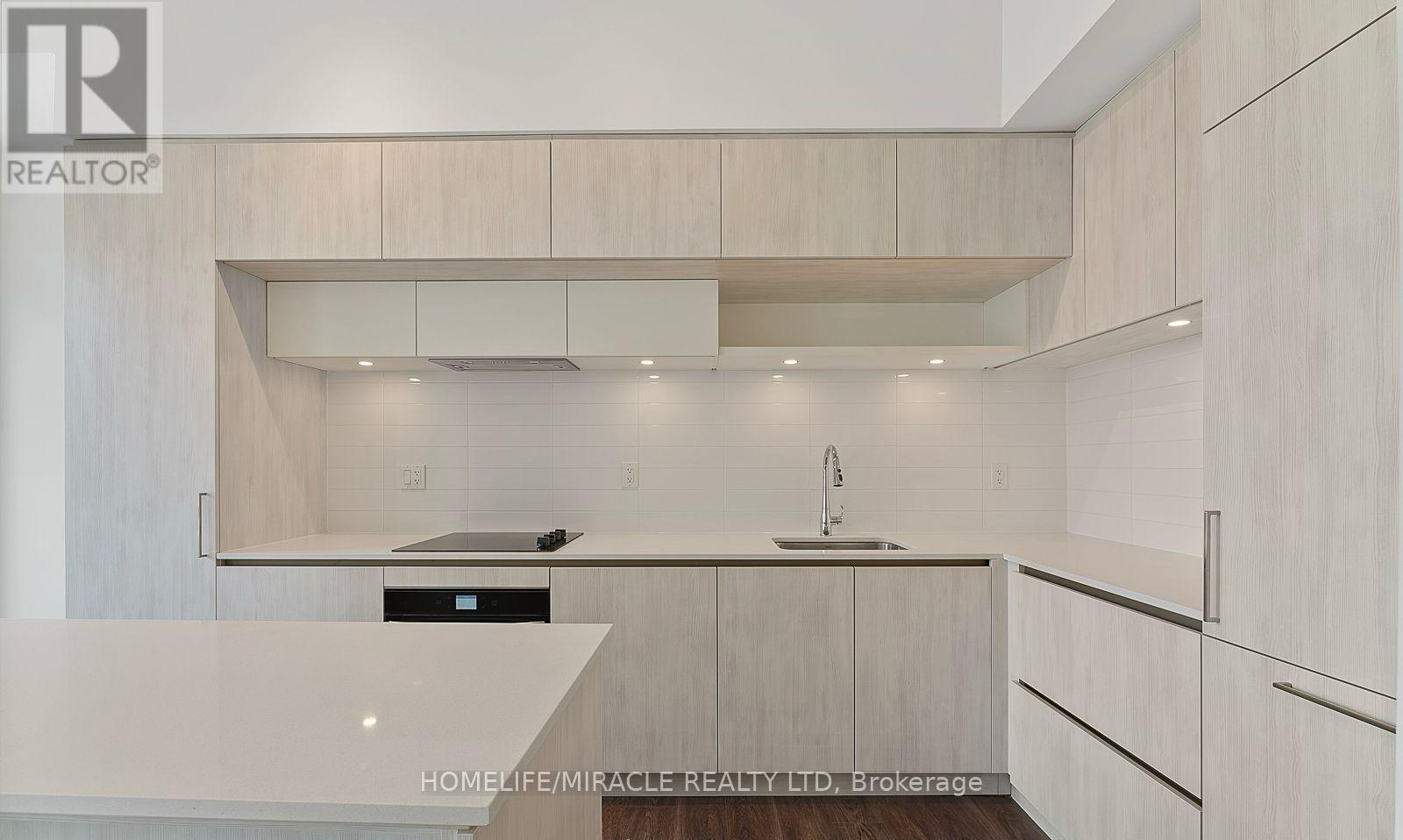 704 - 5 Stackley House Lane, Richmond Hill, Ontario  L4S 0N2 - Photo 4 - N12254042