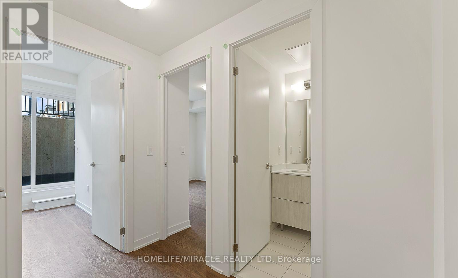 704 - 5 Stackley House Lane, Richmond Hill, Ontario  L4S 0N2 - Photo 16 - N12254042