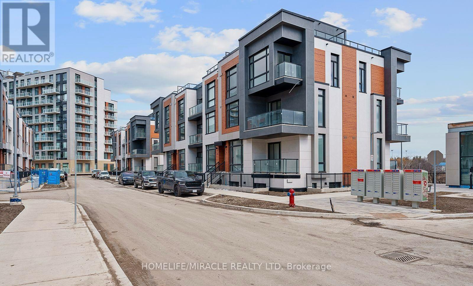 704 - 5 STACKLEY HOUSE LANE, Richmond Hill, Ontario