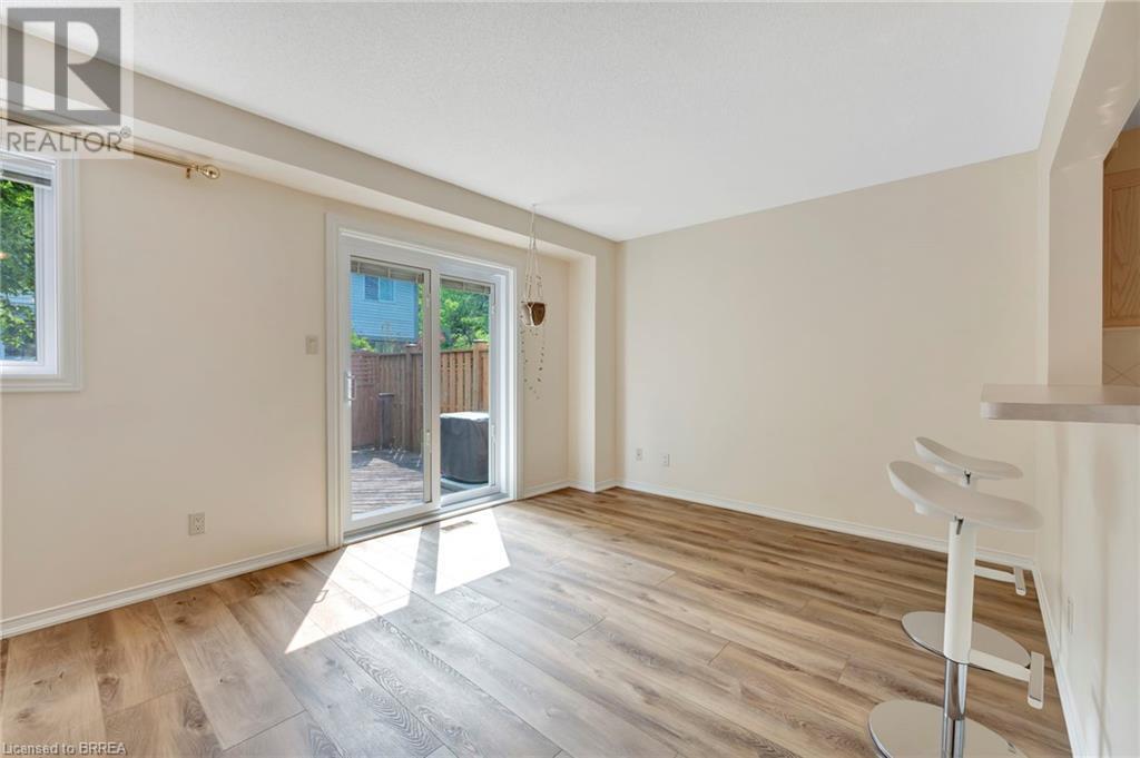 31 Moss Boulevard Unit# 26, Dundas, Ontario  L9H 7A6 - Photo 11 - 40746488