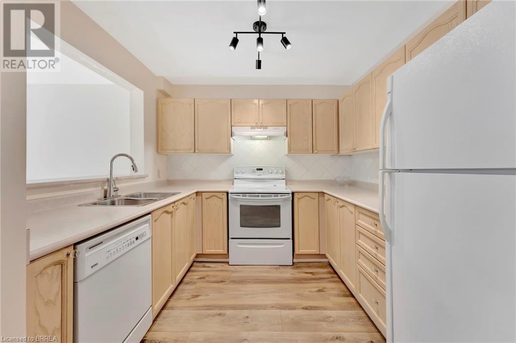 31 Moss Boulevard Unit# 26, Dundas, Ontario  L9H 7A6 - Photo 7 - 40746488