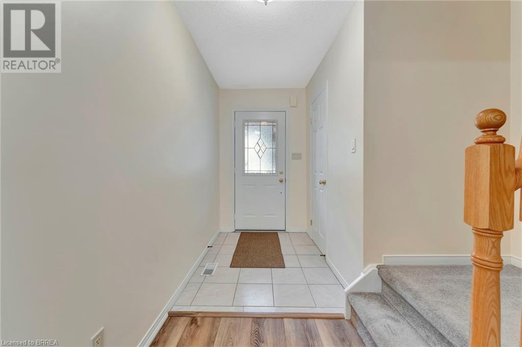 31 Moss Boulevard Unit# 26, Dundas, Ontario  L9H 7A6 - Photo 5 - 40746488