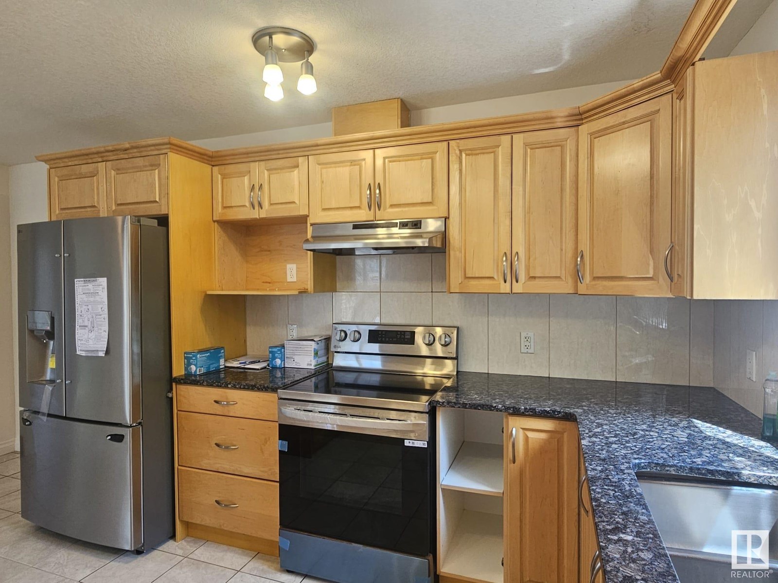 Property at 6511 109 ST NW image 5