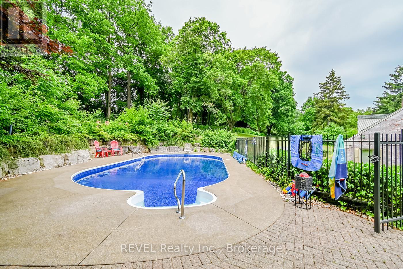 Property at 9 SHALDAN LANE image 2