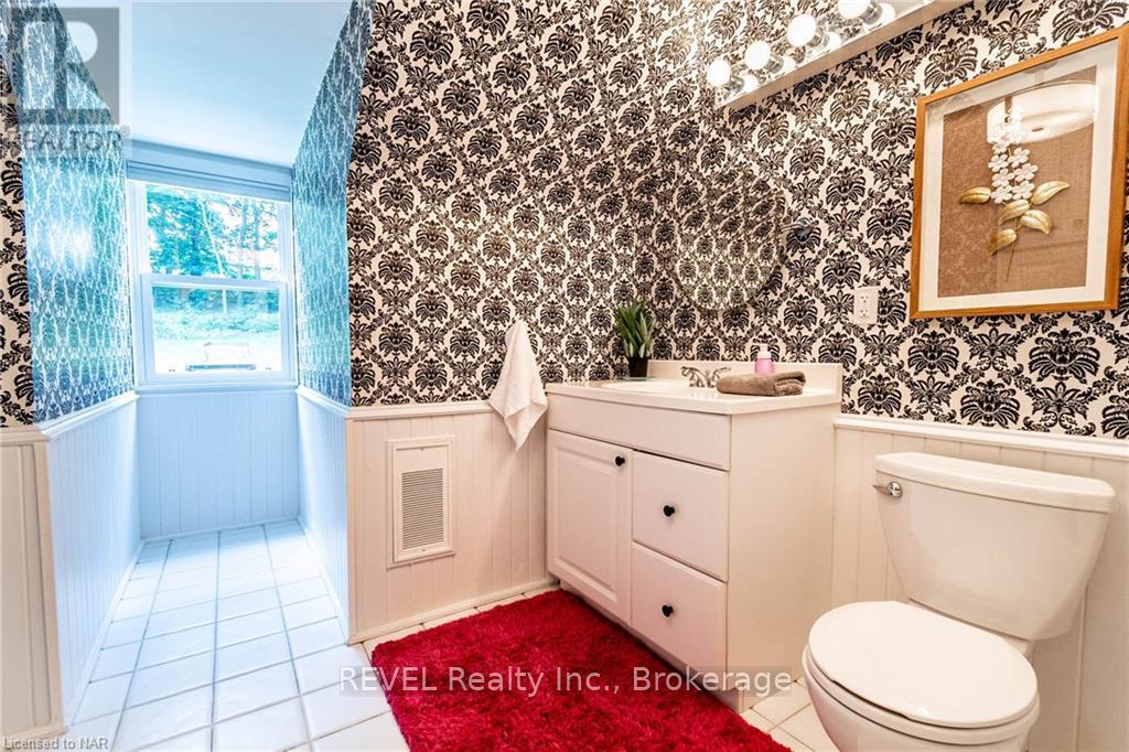 9 Shaldan Lane, Pelham, Ontario  L0S 1E0 - Photo 36 - X12255355
