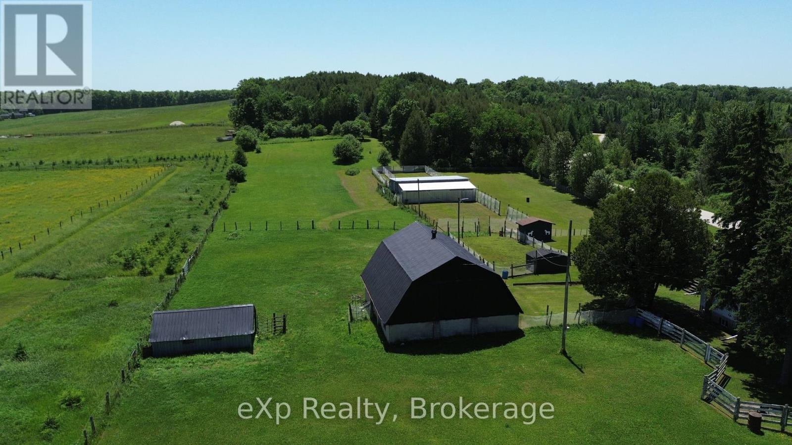 125 Lake Drive, West Grey, Ontario  N0C 1H0 - Photo 3 - X12255344