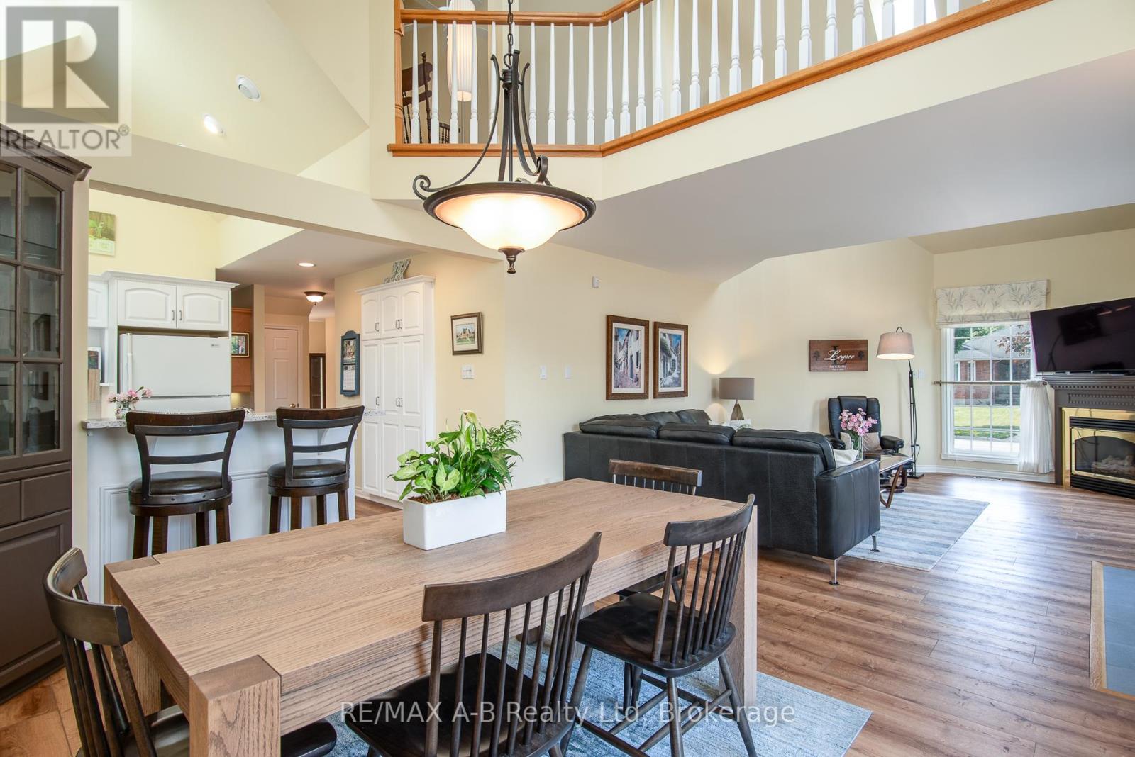 292 Woods Street, Stratford, Ontario  N5A 7T4 - Photo 26 - X12255396
