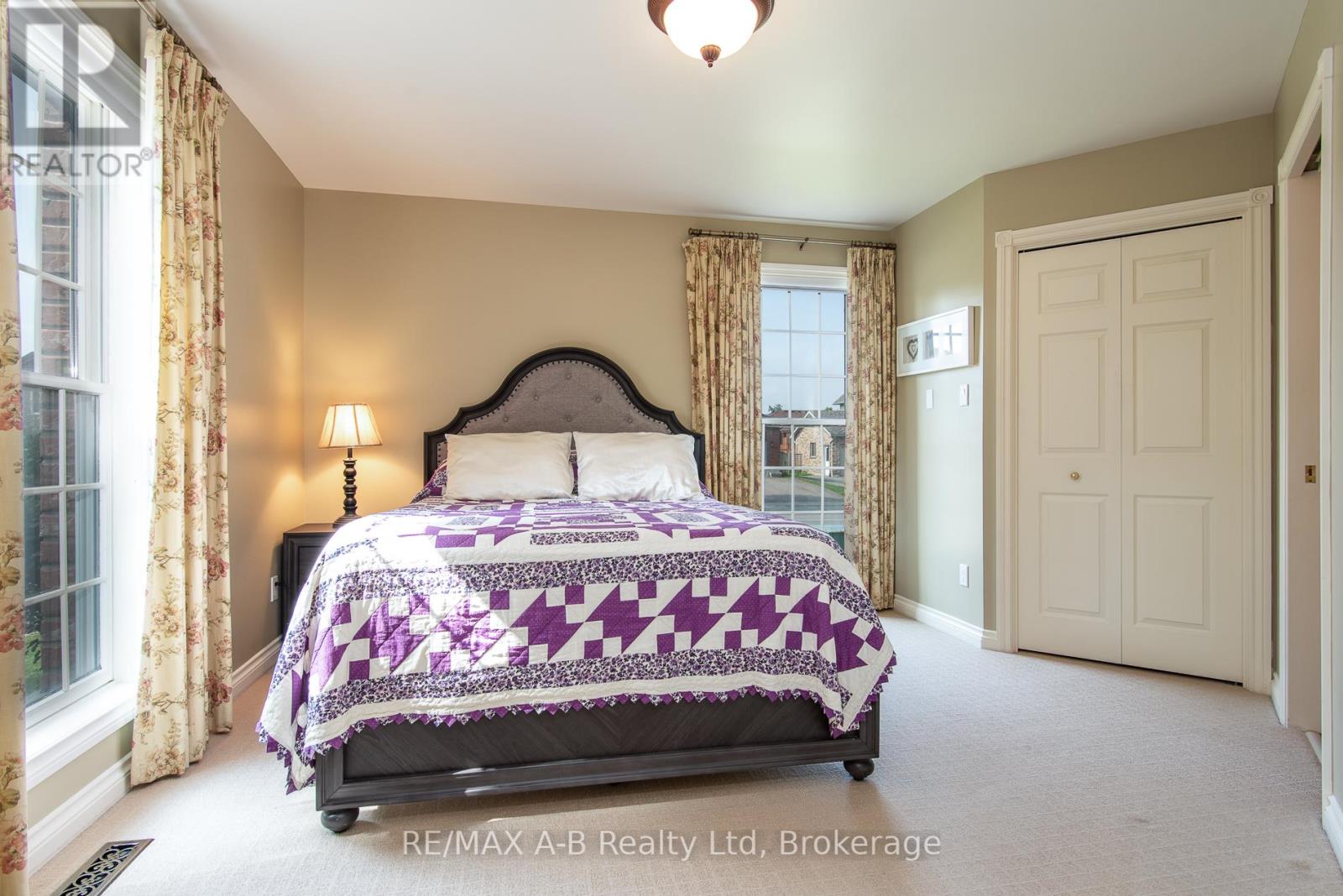 292 Woods Street, Stratford, Ontario  N5A 7T4 - Photo 27 - X12255396