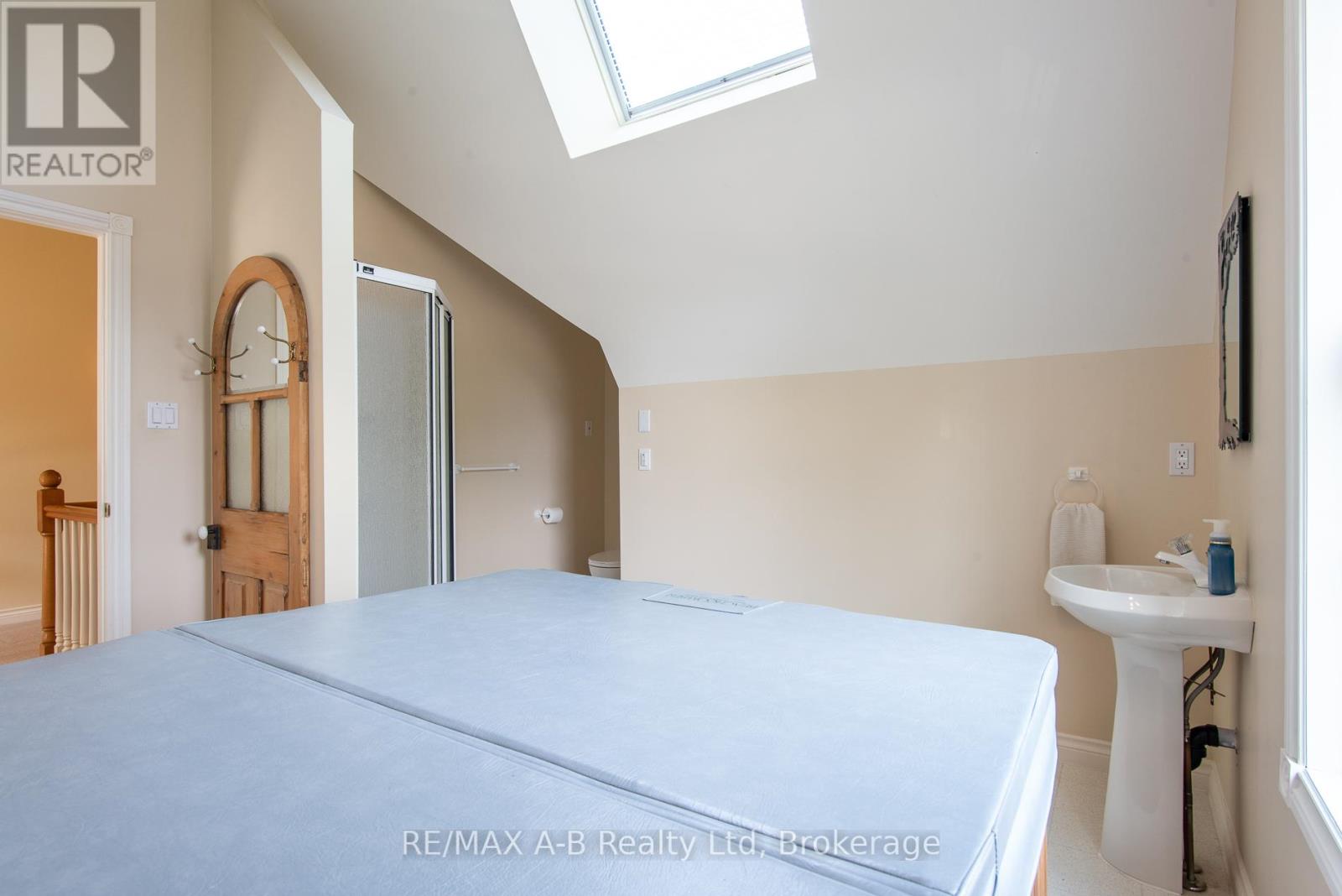 292 Woods Street, Stratford, Ontario  N5A 7T4 - Photo 47 - X12255396