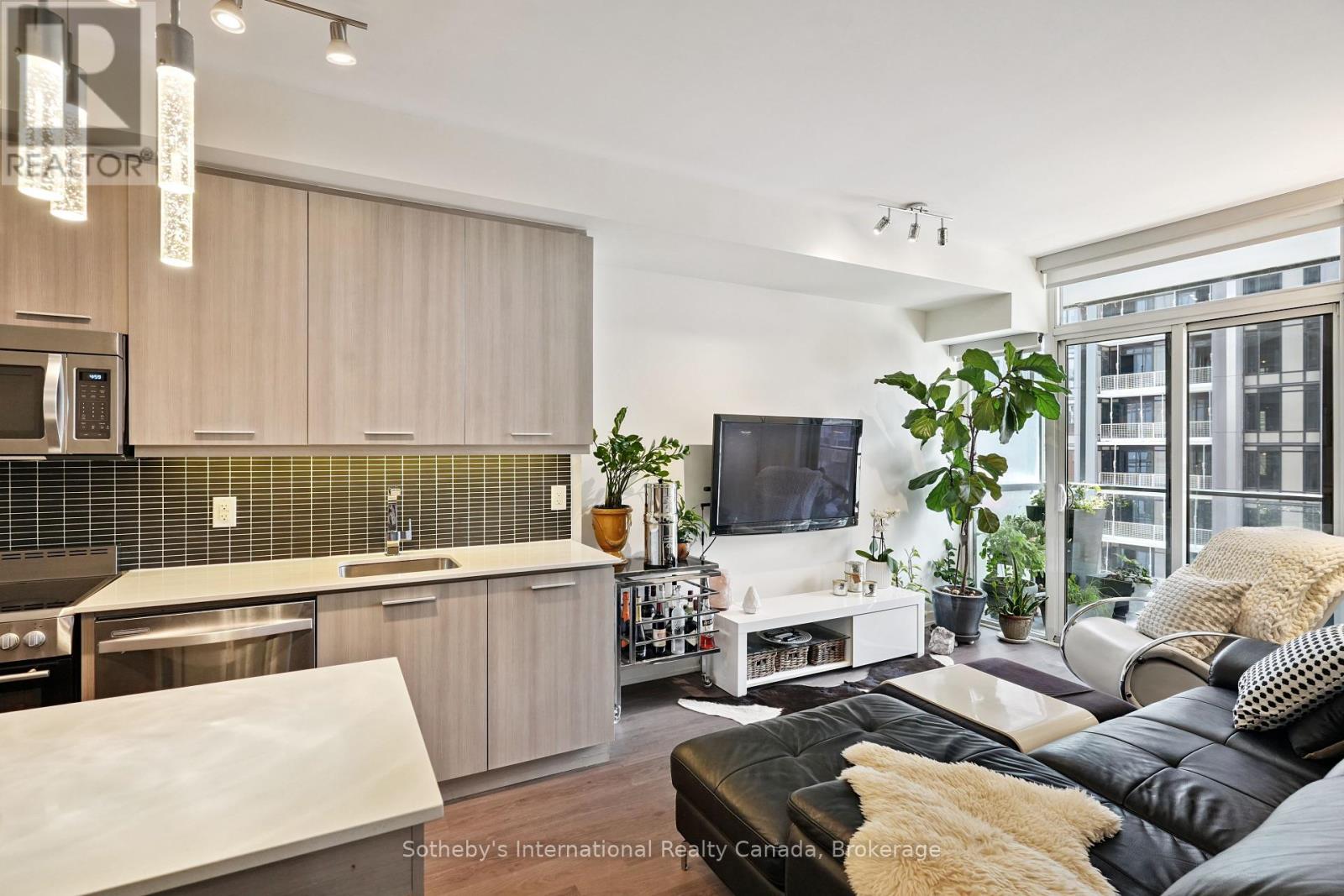 903 - 105 George Street, Toronto, Ontario  M5A 0L4 - Photo 9 - C12255508