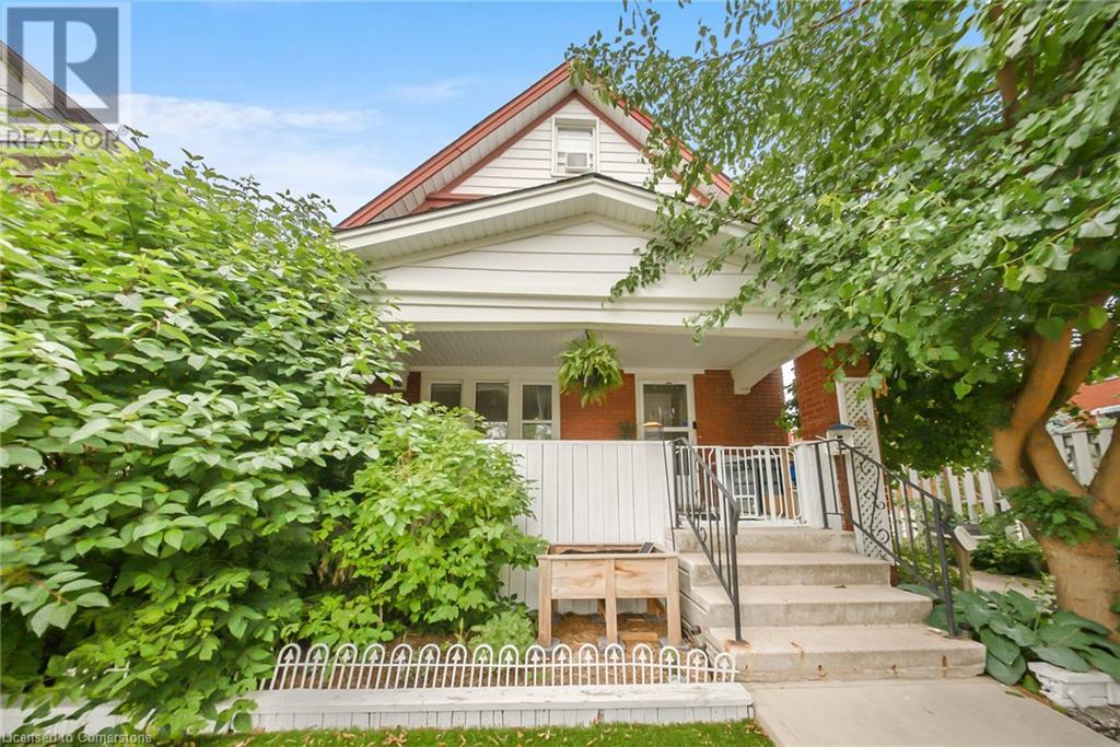 Property at 54 LAUREL Street image 2
