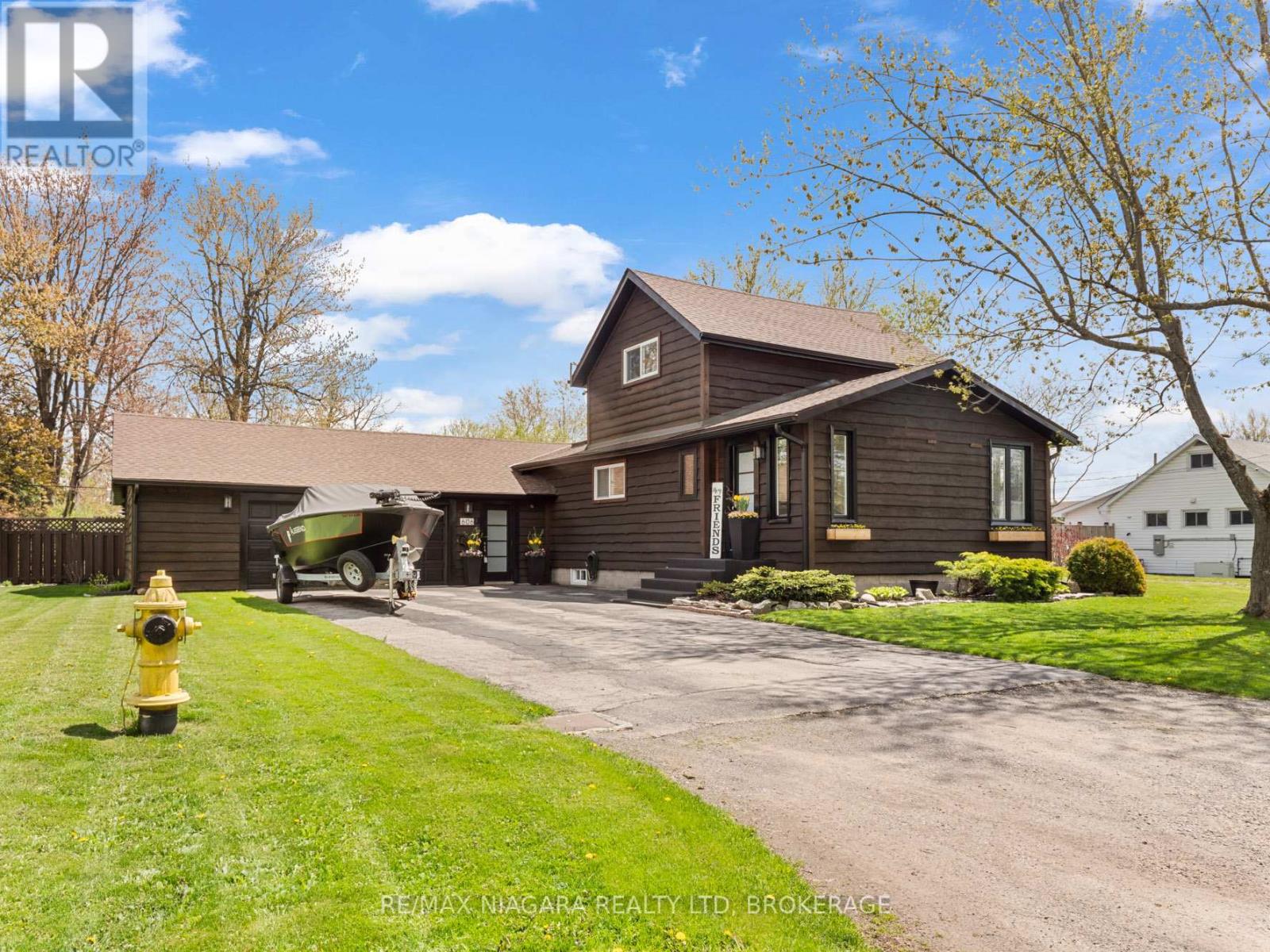 Property at 606 SCOTT AVENUE image 2